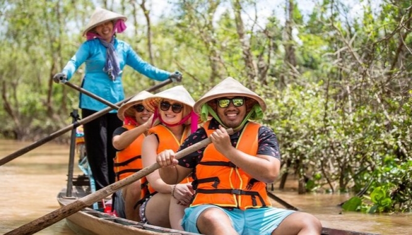 Mui Ne 1-Day Tour: Explore Fishing Villages, Sand Dunes, and Coastal Scenery