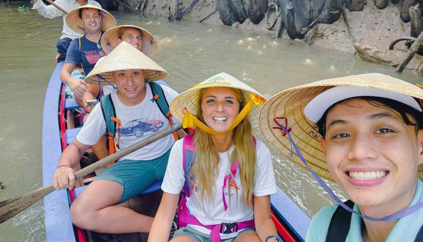 Mui Ne 1-Day Tour: Explore Fishing Villages, Sand Dunes, and Coastal Scenery