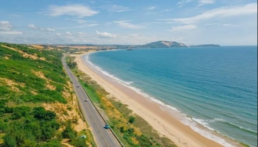 Vung Tau One-Day Tour: Bao Dai Summer Resort, Jesus Mountain, and Scenic Attractions