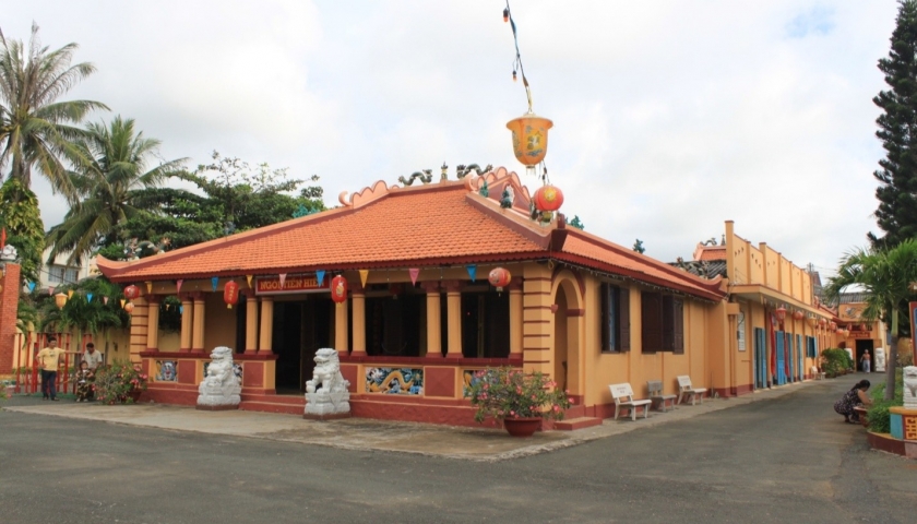 Vung Tau One-Day Tour: Bao Dai Summer Resort, Jesus Mountain, and Scenic Attractions