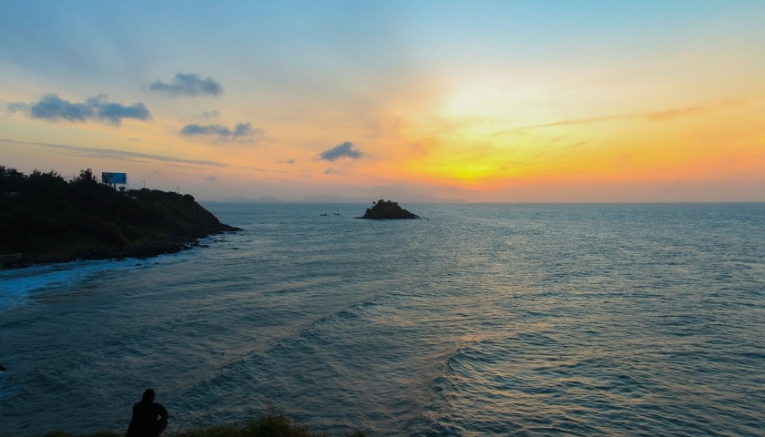 Vung Tau One-Day Tour: Bao Dai Summer Resort, Jesus Mountain, and Scenic Attractions