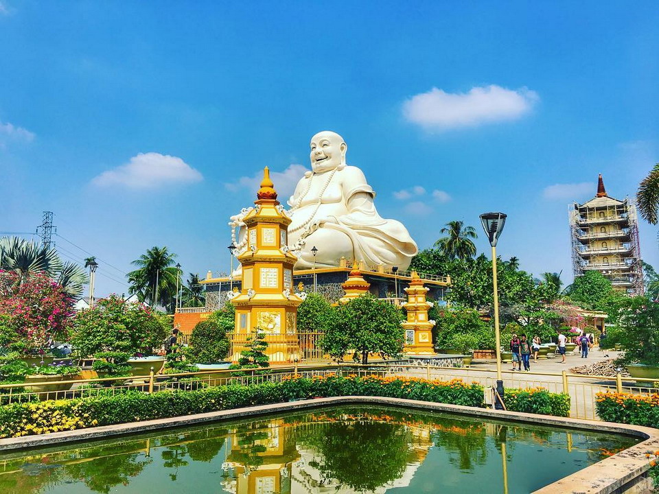 Vinh Trang Pagoda with its unique architecture